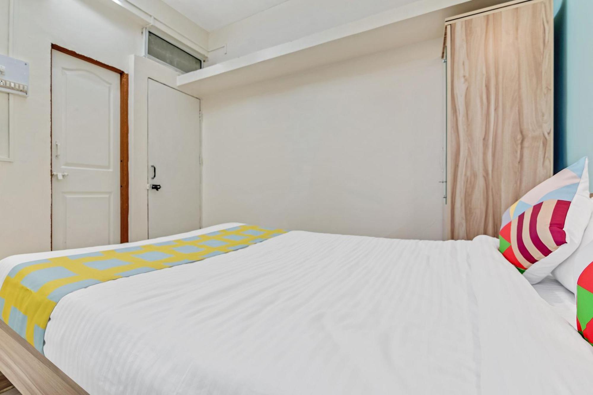 פונה Super Hotel O Saraswati Niwas Vadgaon Budruk מראה חיצוני תמונה